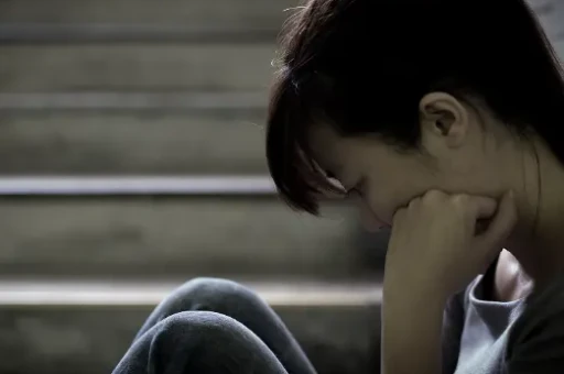 分手后前任偷偷看你动态，这背后藏着什么信号？  第3张